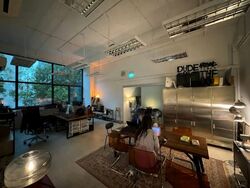 UB. One (D14), Factory #568234351